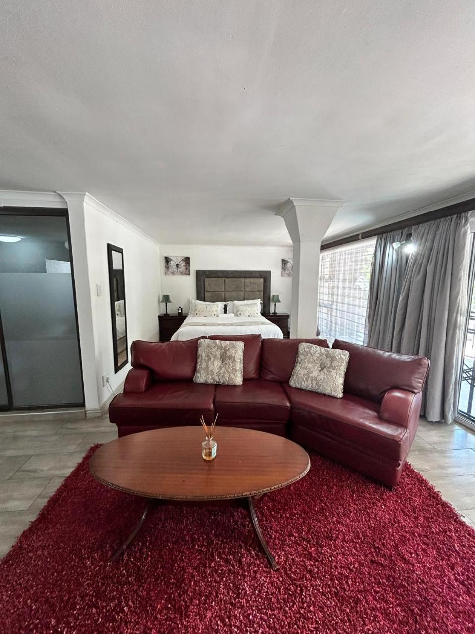 Calla Lily Guesthouse Mbombela Exterior photo