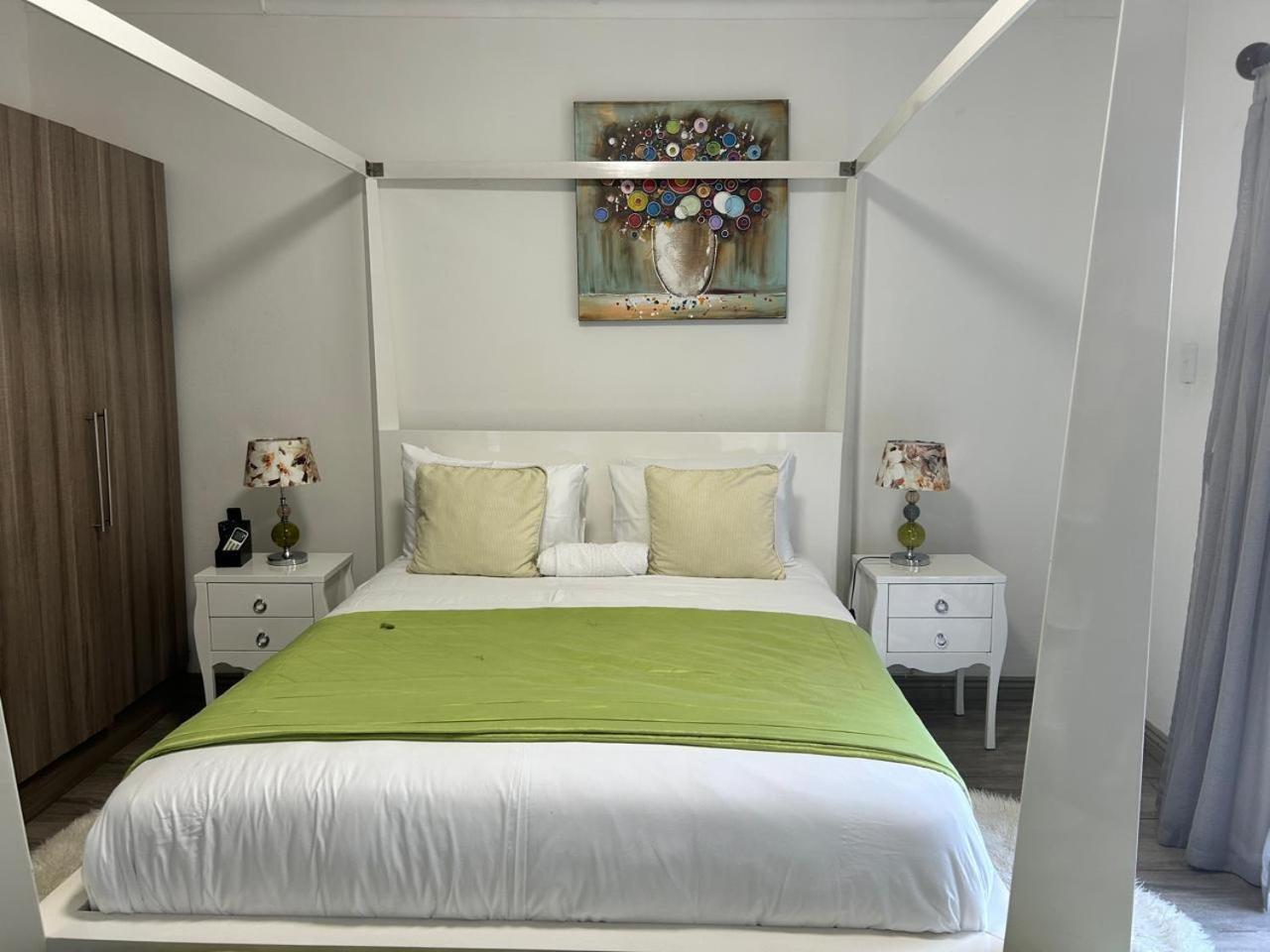 Calla Lily Guesthouse Mbombela Exterior photo