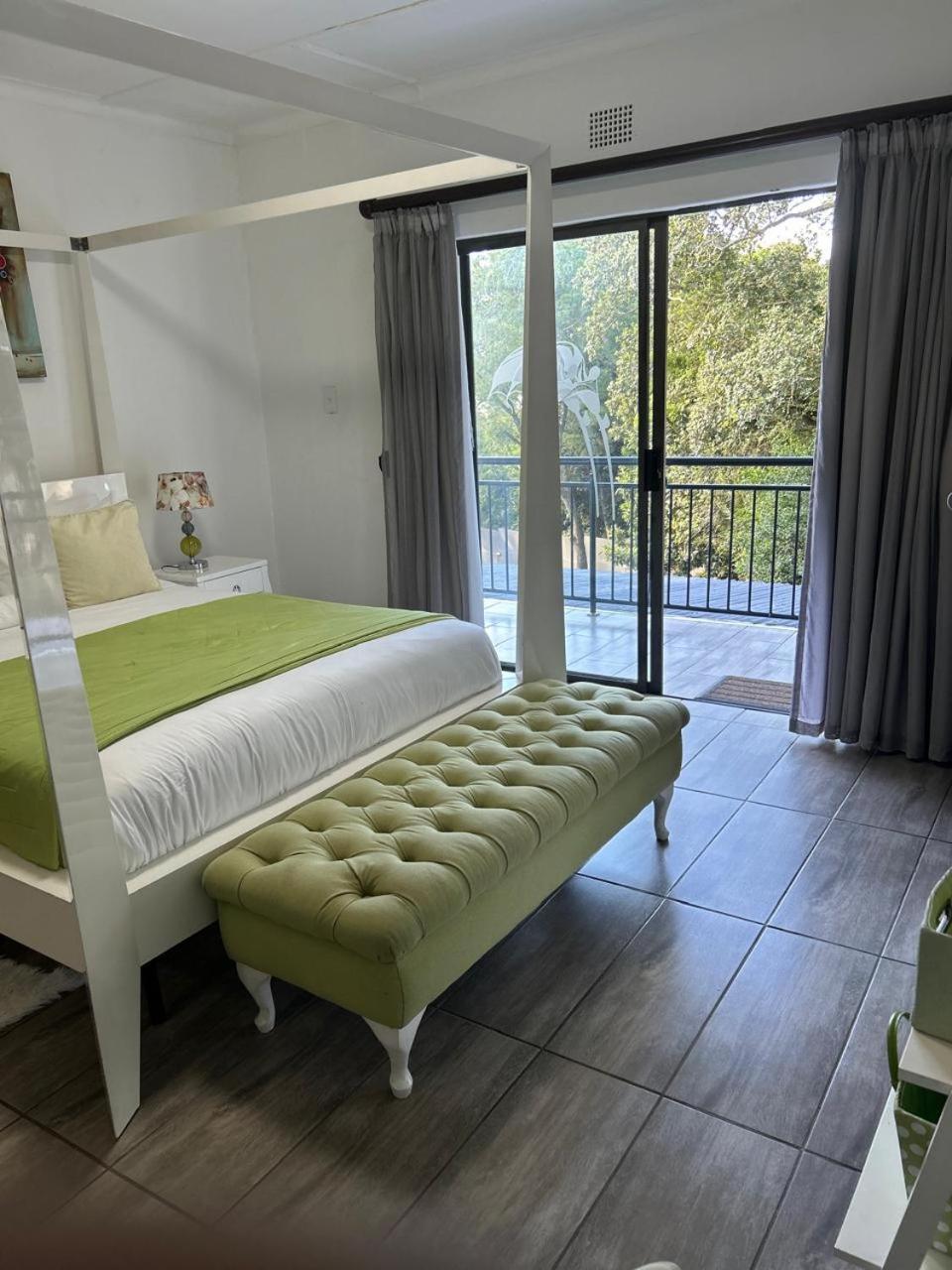 Calla Lily Guesthouse Mbombela Exterior photo